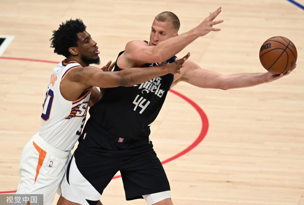 直言不讳地 直言不讳地